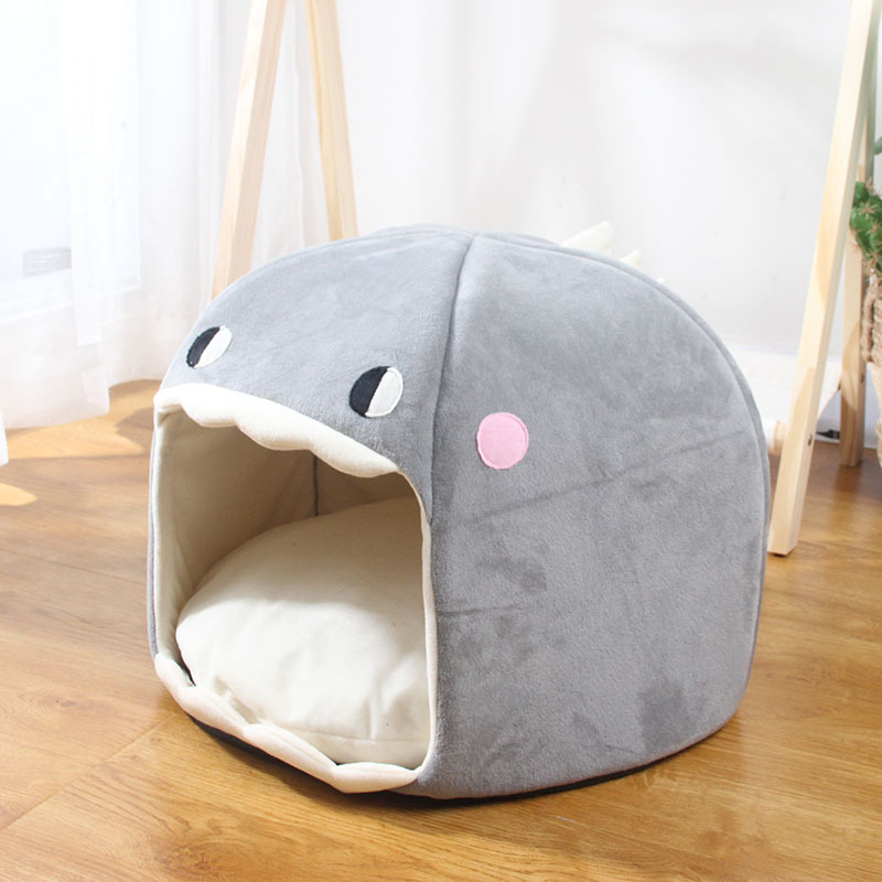 Factory Whole Dog Cat Bed Cute Shark Pet Sleeping Bed for Small Cat Dog Hideout House Warm Soft Comfortable Semi-Closed Cat Dog