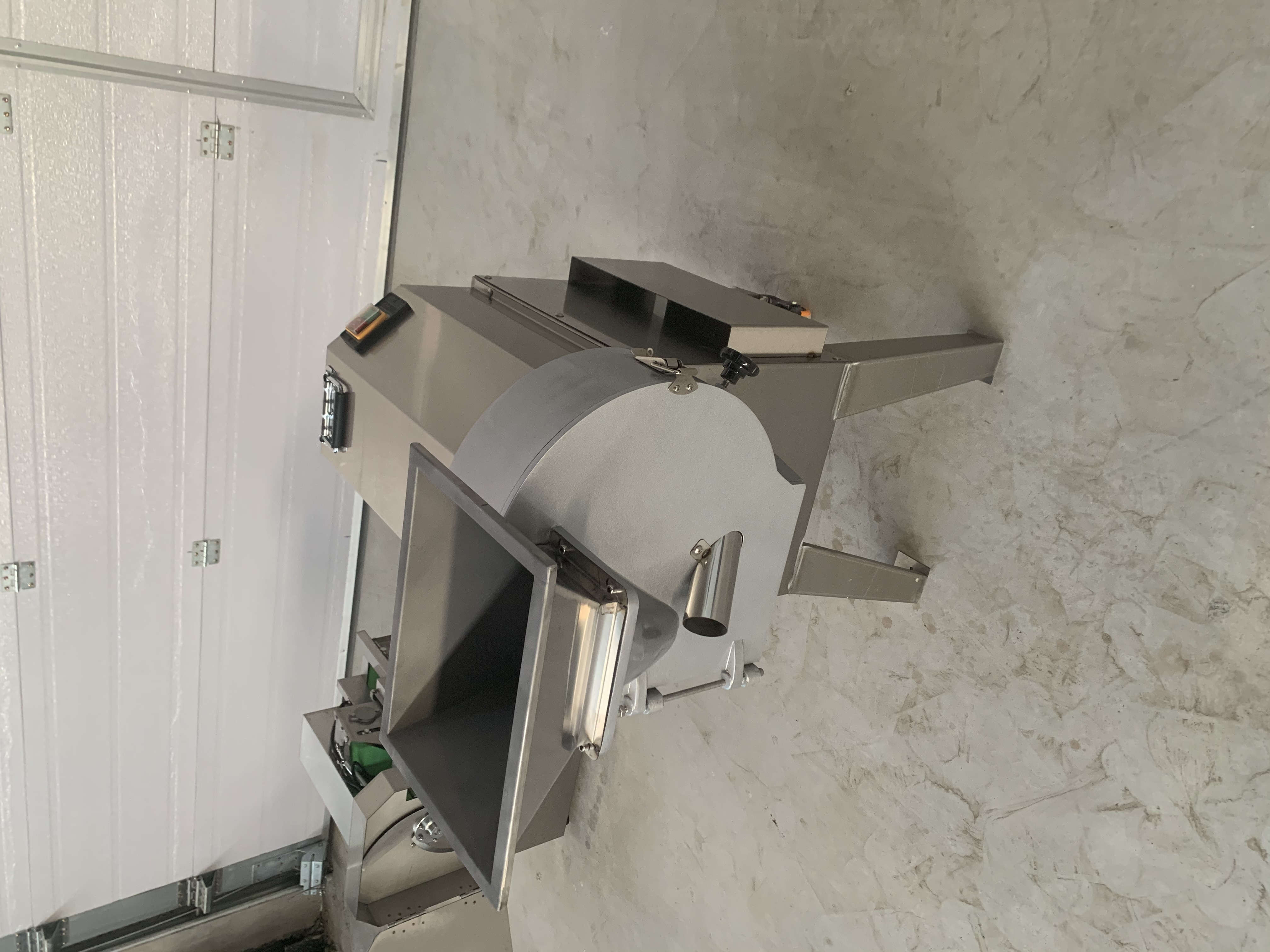 KLS industrial onion peeling machine onion chopping machine onion peeler and root cutter