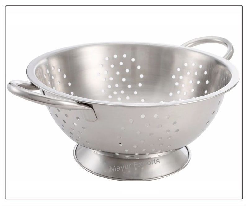 Stainless Steel Colander - Metal Deep Colander with handles - 26 cm