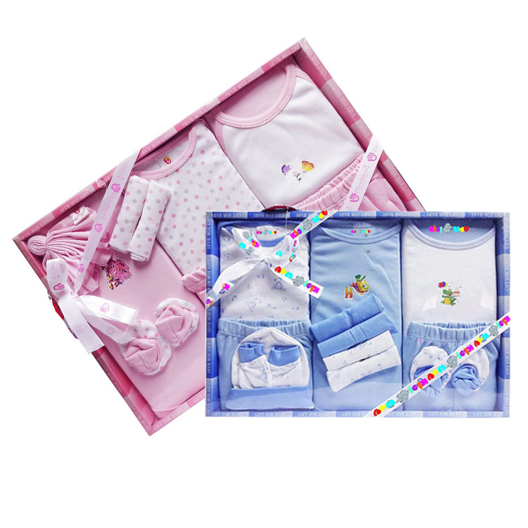 Custom blue pink cute foldable kraft cardboard paper apparel socks packaging new born baby clothes sets shower blanket gift box