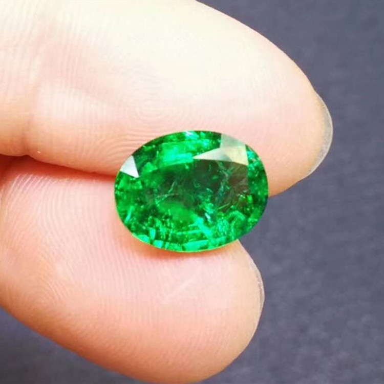 SGARIT China jewelry wholesaler high quality precious loose gemstone 3.75ct vivid green natural emerald