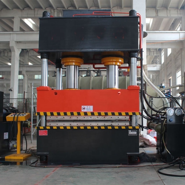 Mingcheng 2000Ton 300/500 Ton Industrial Hydraulic Press Pump Frame Door Plate Embossing Machine Price Supplier