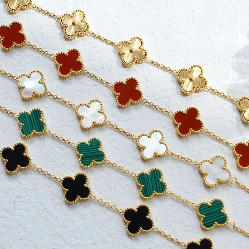 Wholesale Fashion Ladies 18k Gold Plated Stainless Steel Four Leaf Clover Bracelet for Women