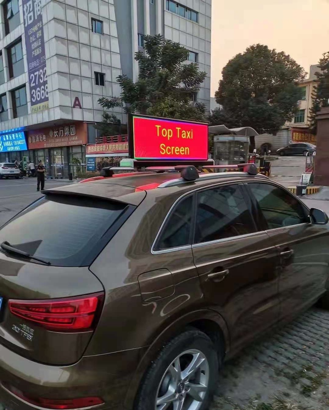 High Quality Programmable Outdoor 3G/4G Wifi Control Double Side P2.5 P3Advertising/Taxi Top Sign Taxi Top Led Display