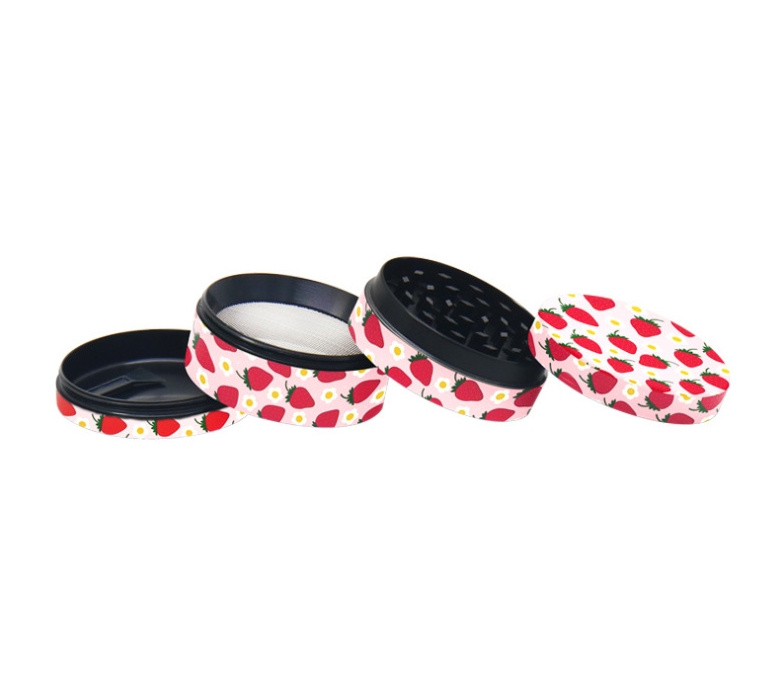 New design custom cute strawberry  4 piece  grinder tobacco metal grinder wholesale for girl