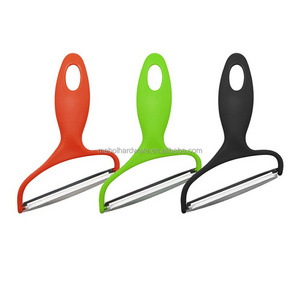 Competitive Wide blade Fruit & Vegetable Peeler,Hand Cabbage Grater , vegetable slicer Plastic handle peeler