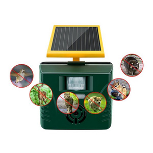 Motion activated with waterproof electronic pest animal control repel raccoon squirrel cat bird ultrasonic dog repellent