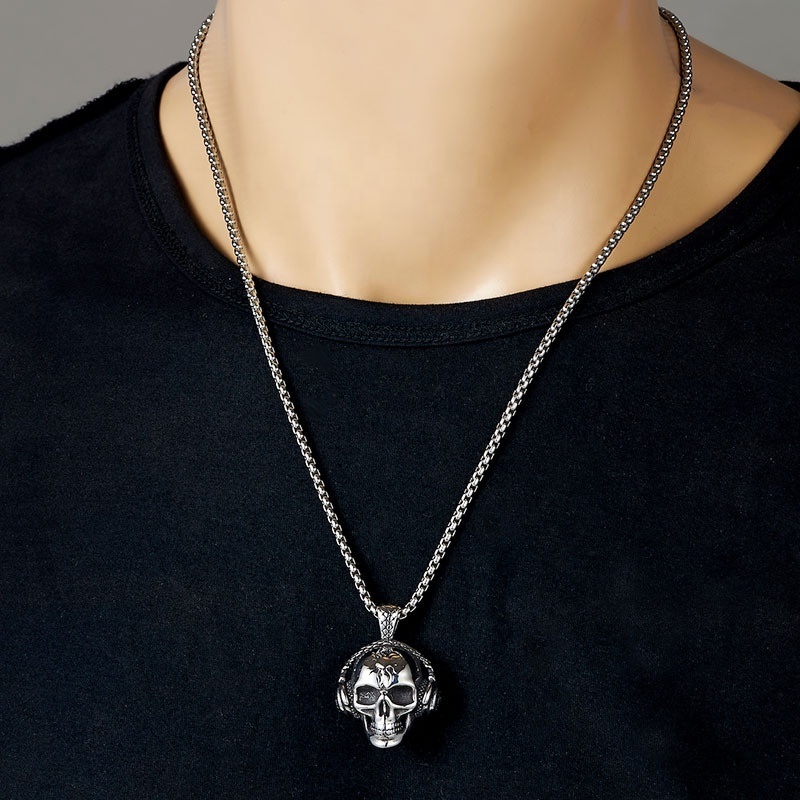 MECYLIFE Dj Gift Skull Headphone Pendant Stainless Steel Men's Skull Necklace Skull Pendant with Earphones