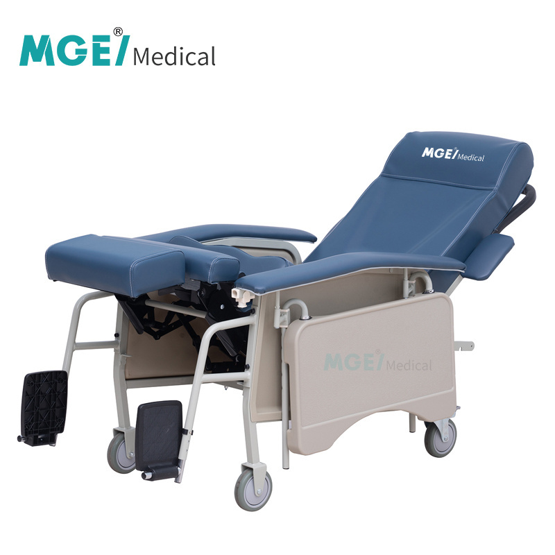 MGE-CW10 MEDIGE Online Suppliers Second Hand Portable Folding Phlebotomy Blood Draw medical recliner With Storage On Wheels