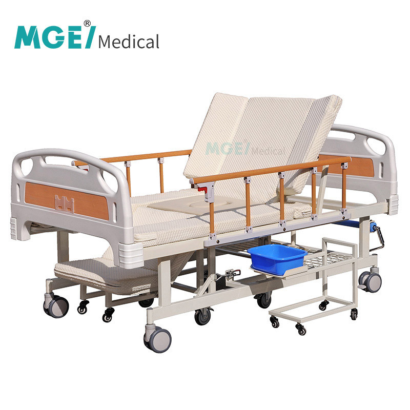 MGE-VC9 MEDIGE Hot-selling Multifunctional Medical Equipment Luxury Home Care For The Elderly Wheelchair Bed