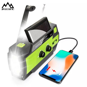 MEDING Emergency solar crank power smart phone charger with solar panel radio solar charger powerbank 4000mah