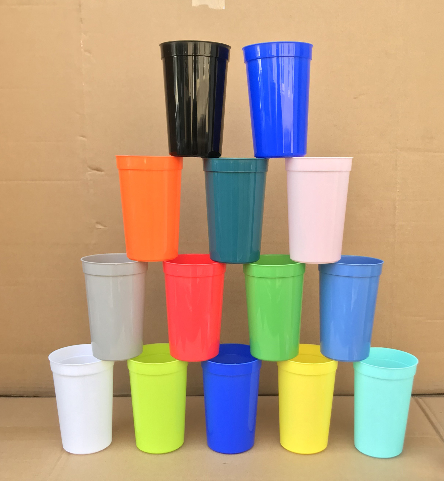 Promotional custom 12oz 22oz 16 oz Custom Stadium Cups Plastic Personalized Beer wedding party event cup