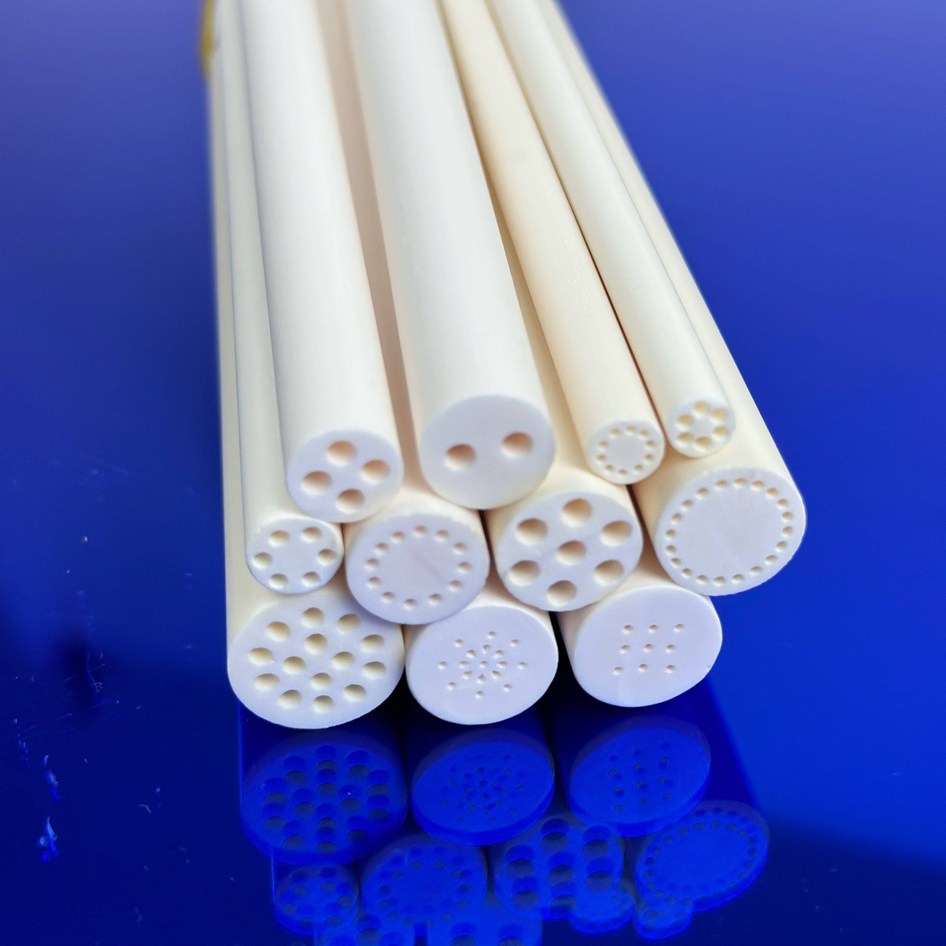 High purity 99.8% alumina porous ceramic pipes/tube