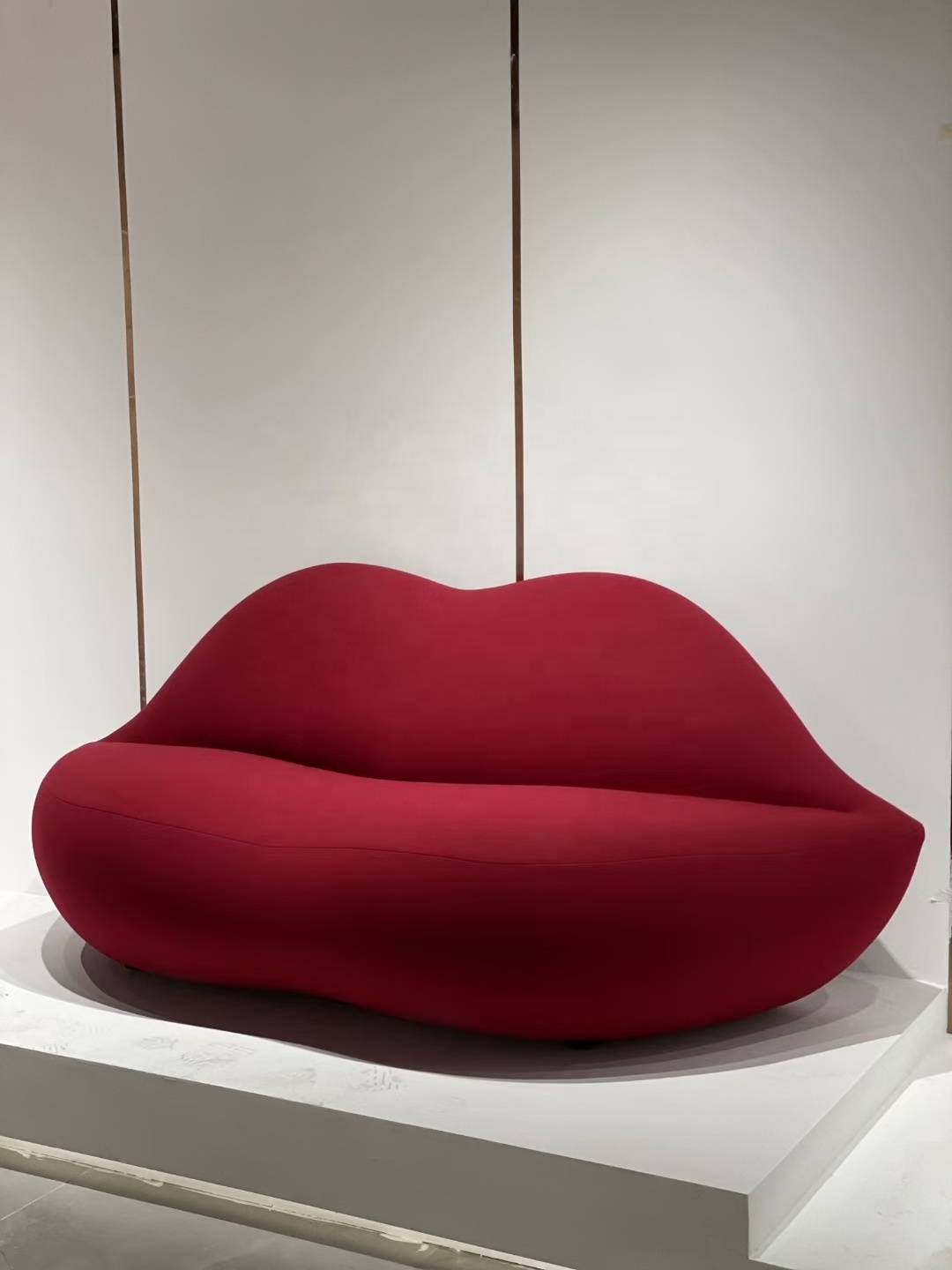 Meijia Modern Home furniture living room lip shaped sexy red lip sofa