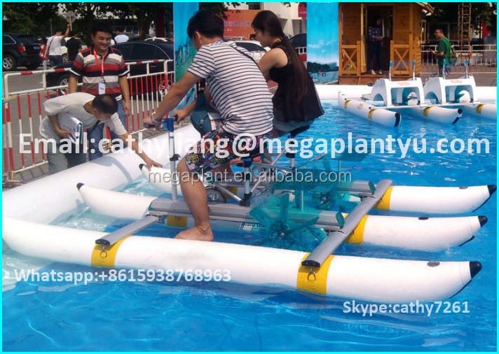 Alibaba Promotion Price Aquatic playing PVC Inflatable Pedal Bicycle Water Bike for Sale