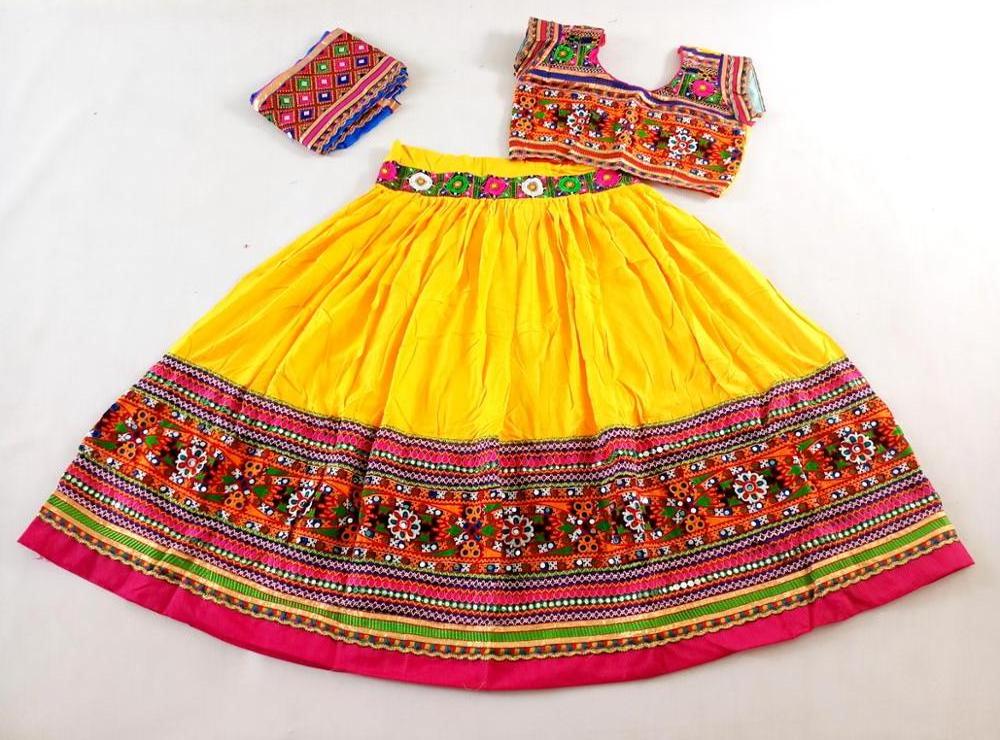 Indian Fusion Latest Fashion Wear Designer Style Chaniya Choli - Traditional Dandiya Dance Costume Leheriya Style Chaniya Choli