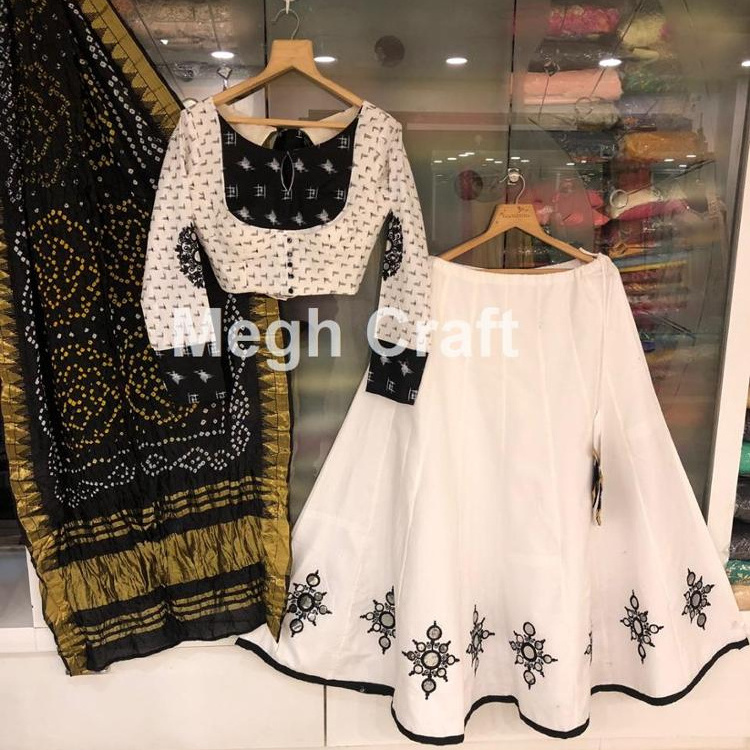 Gujarati Dandiya Dance Wear Choli- Indian Exclusive Traditional Chaniya Choli - Navratri Festival Costume-Hand Block Print Skirt