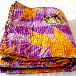 Vintage Throw / Kantha Quilt / Indian Handmade Bohemian Bedspread/ Reversible Cotton Ethnic Sari Fabric Embroidered Blanket