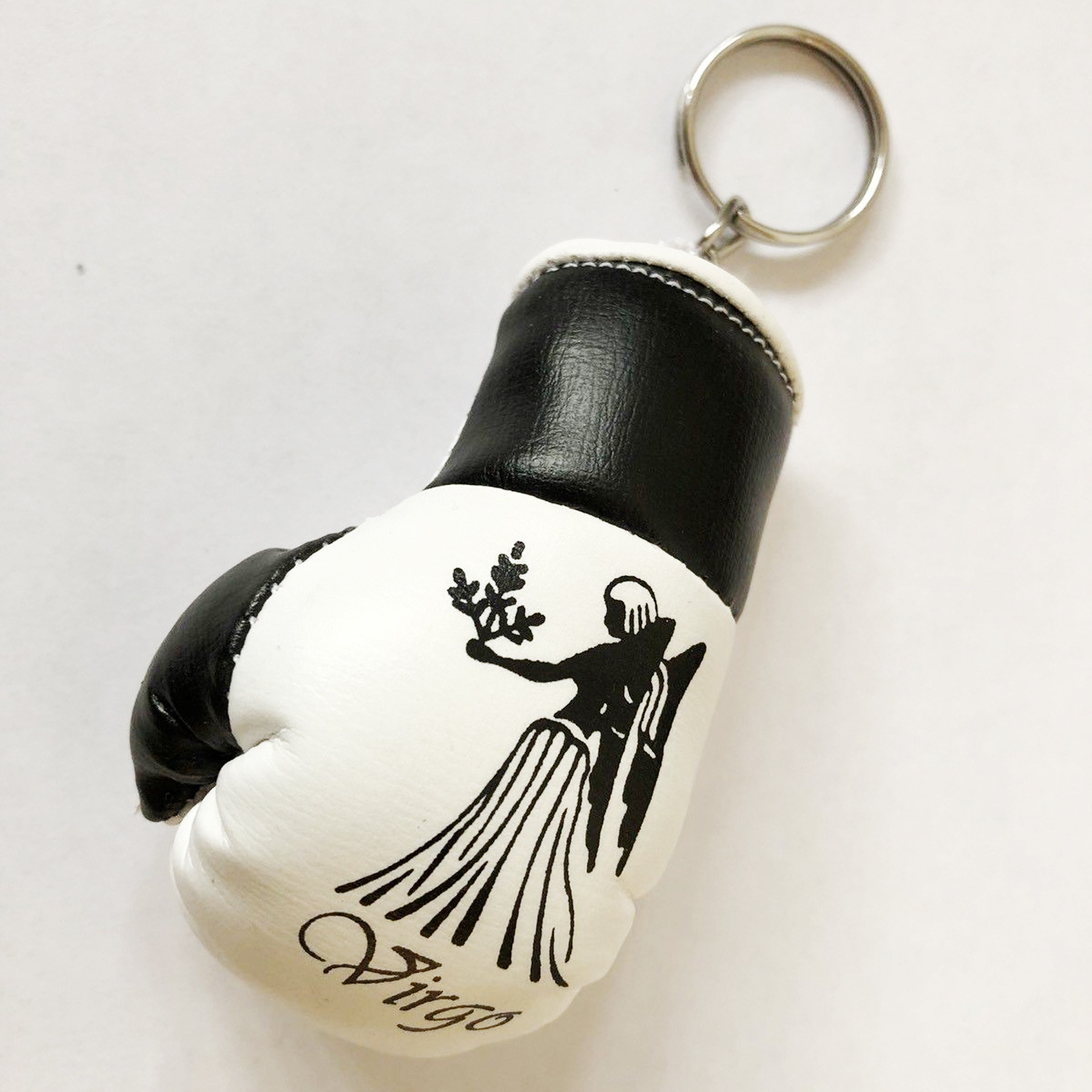 Customized High Quality Custom Logo Promotional Luxury Gifts Mini Boxing Gloves Pakistan Flag Key Chain Key ring with Chain