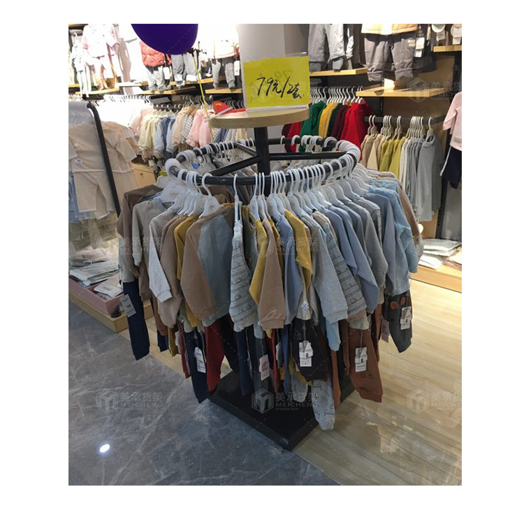 Meicheng OEM Freestanding Clothing Rack Metal Spiral Design Hanger Organizer Retail Store Rotating Display Stand