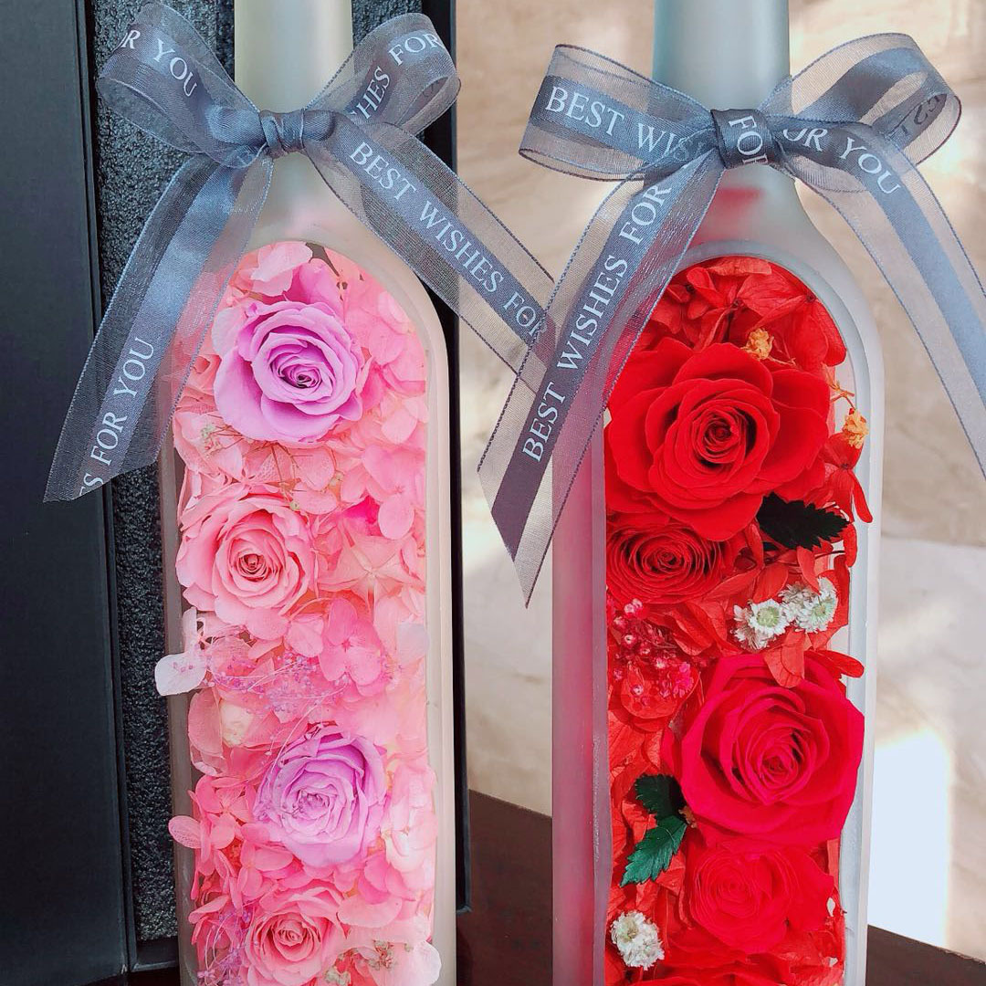 Wholesale Glass Bottle Rose Flower Arrangement Gift Box Handmade Eternal Flowers Graduation Valentine's Day Decoration Materials