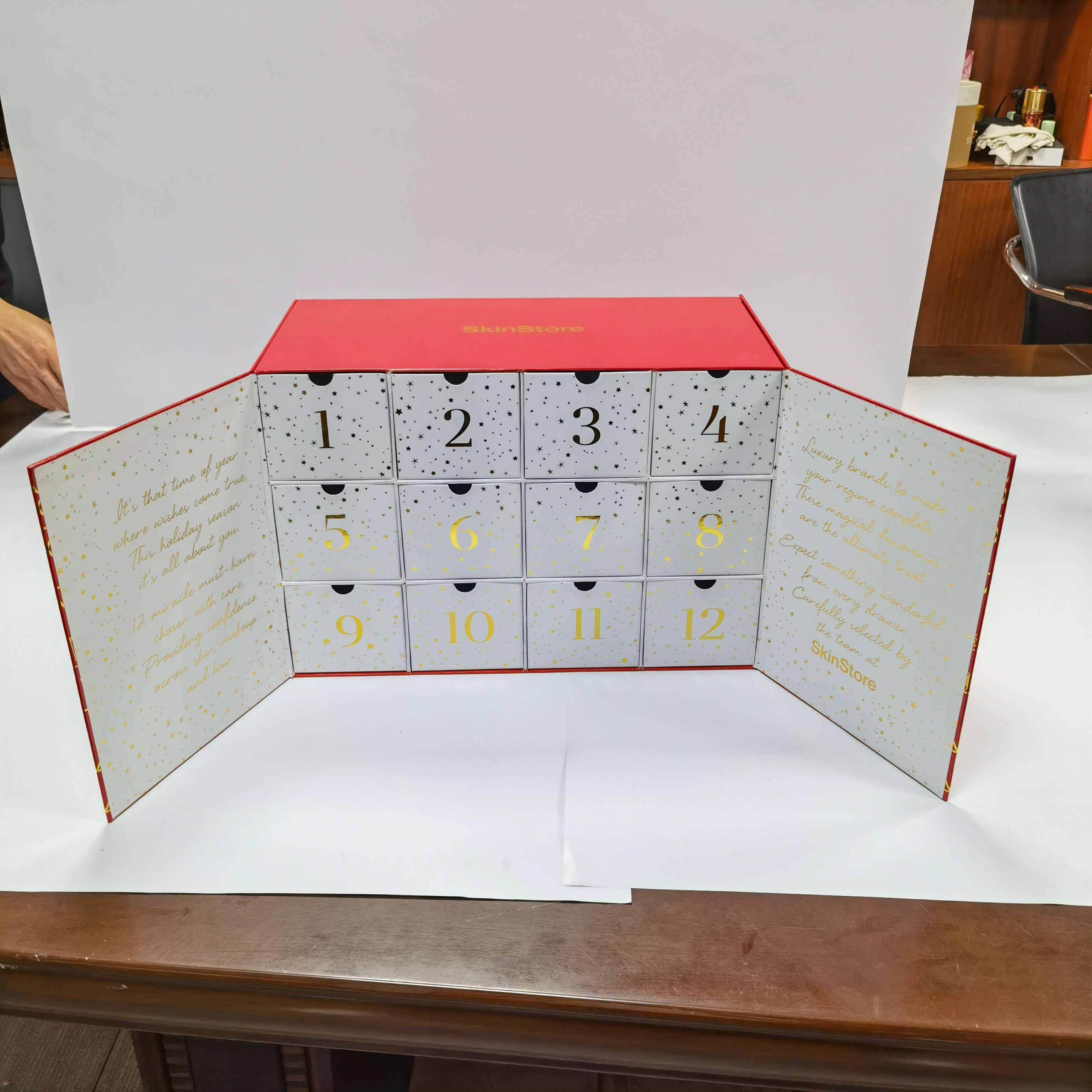 2024 New custom advent calendar box cosmetic display box for perfume