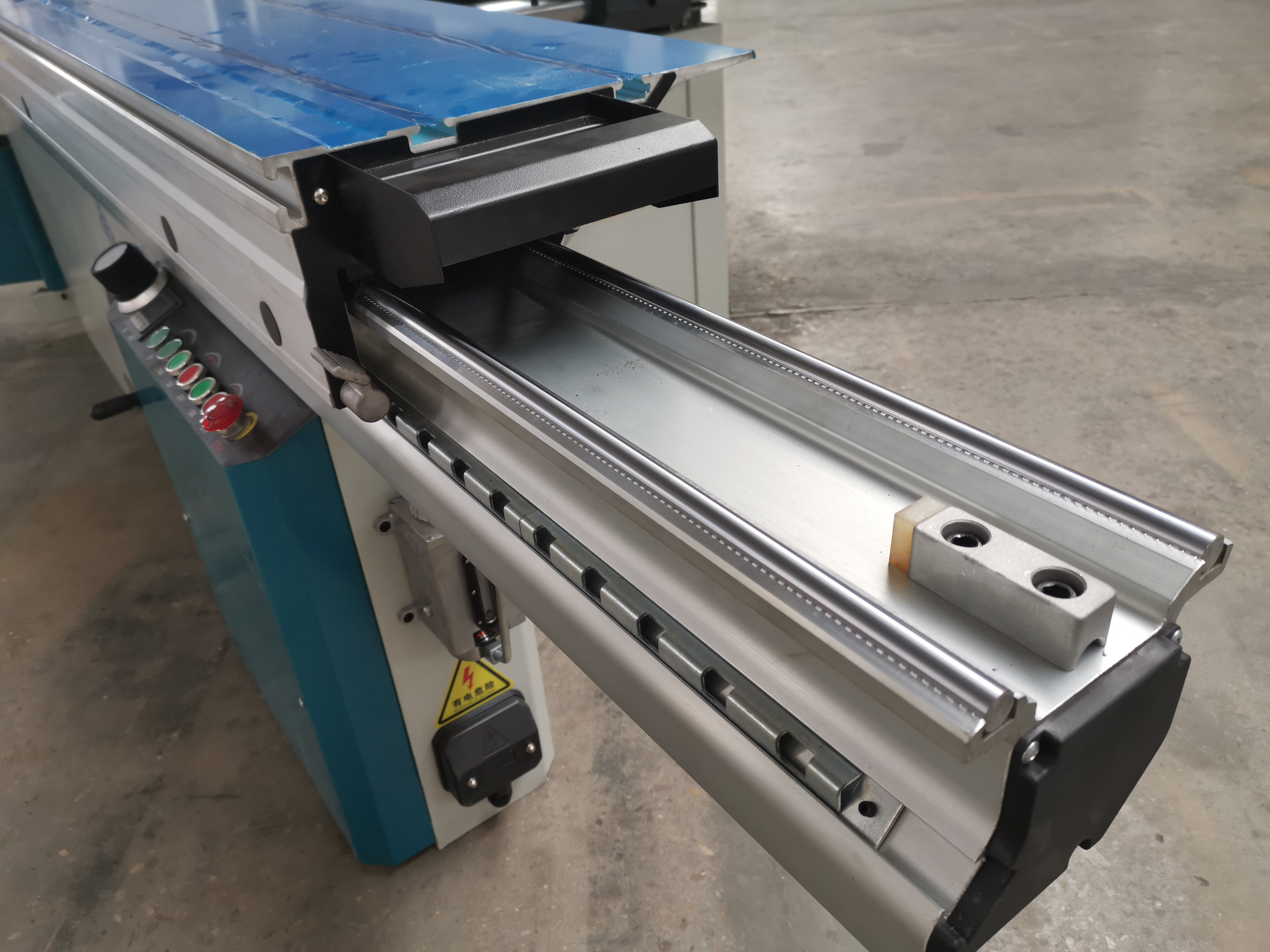 Precision wood cutting sliding table saw machine/melamine board cutting machine panel saw cnc machine