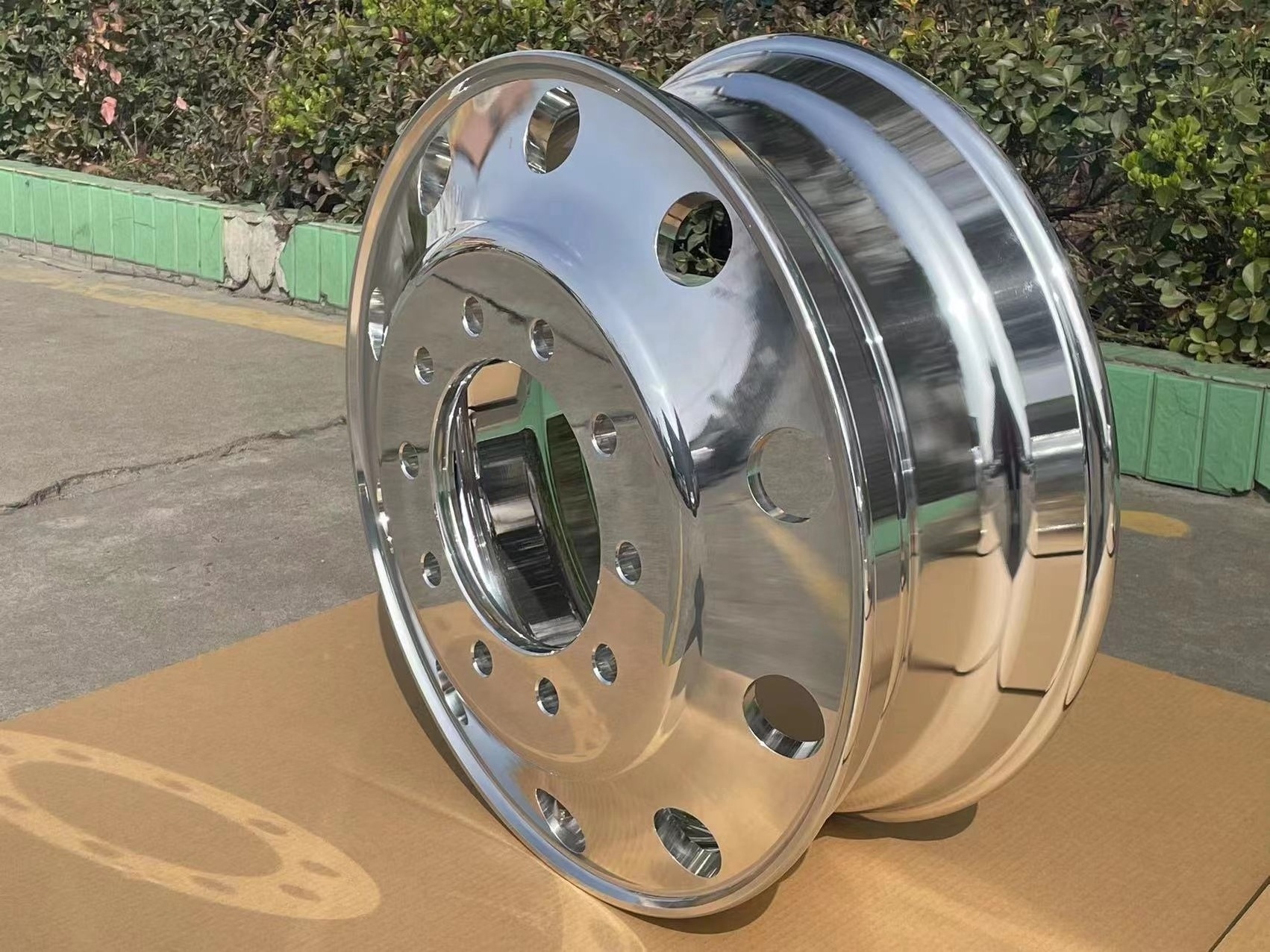 24.5x8.25  aluminum forged wheel for truck wheel