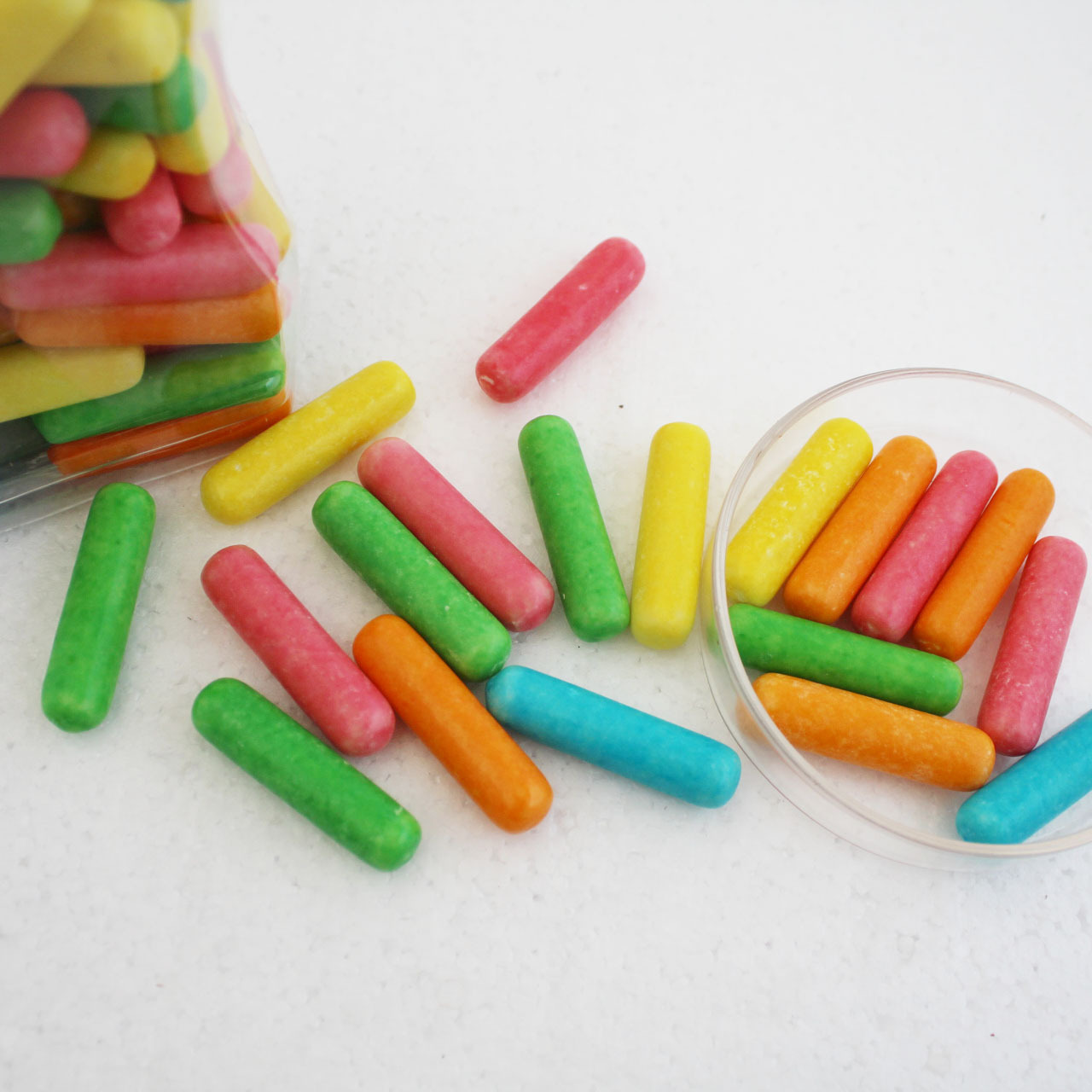 OEM Mini Bubble Gum Candy Halal Fruit Flavored Chewing Gum in Bulk Bottle Packaging Colorful fruity Taste