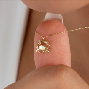 display waterproof seashell  non tarnish jewelry 18k gold plated hypoallergenic fashion jewelry stainless steel  Crab Necklace