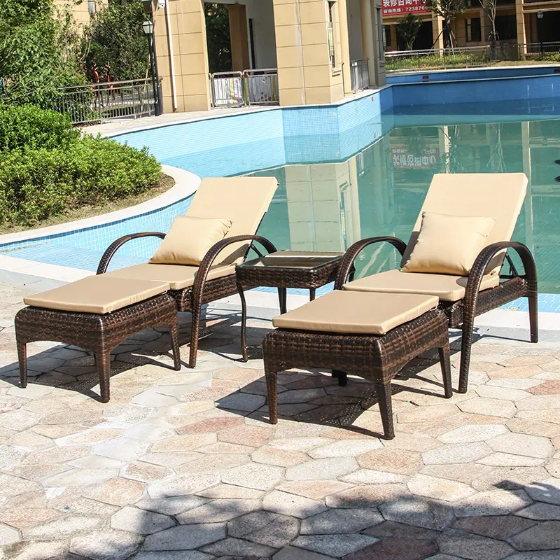 Outdoor Patio Chaise Lounge Chair, Elegant Reclining Adjustable Pool Rattan Chaise Lounge Chair with Beige Cushion