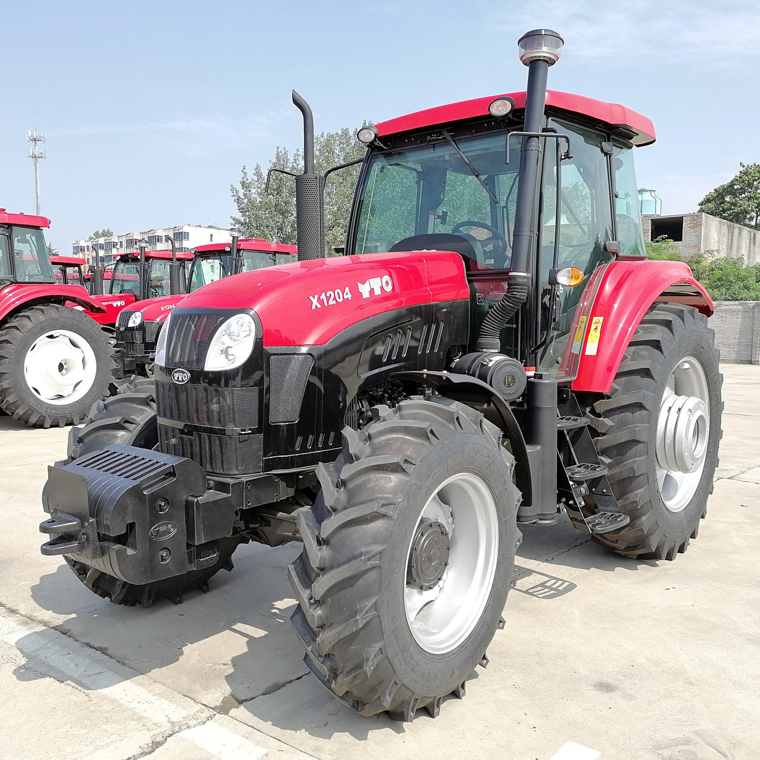 YTO 1204 120HP good quality for sale agricultural machinery compact tractor farm tractor