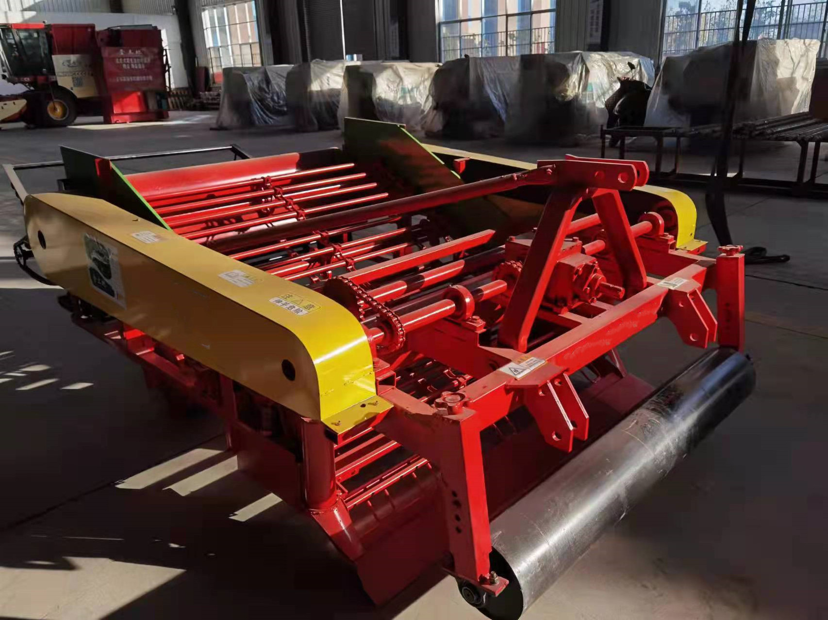 Bigger Peanut Picker Fully Automatic Peanut Picker Price in 215 cm Width