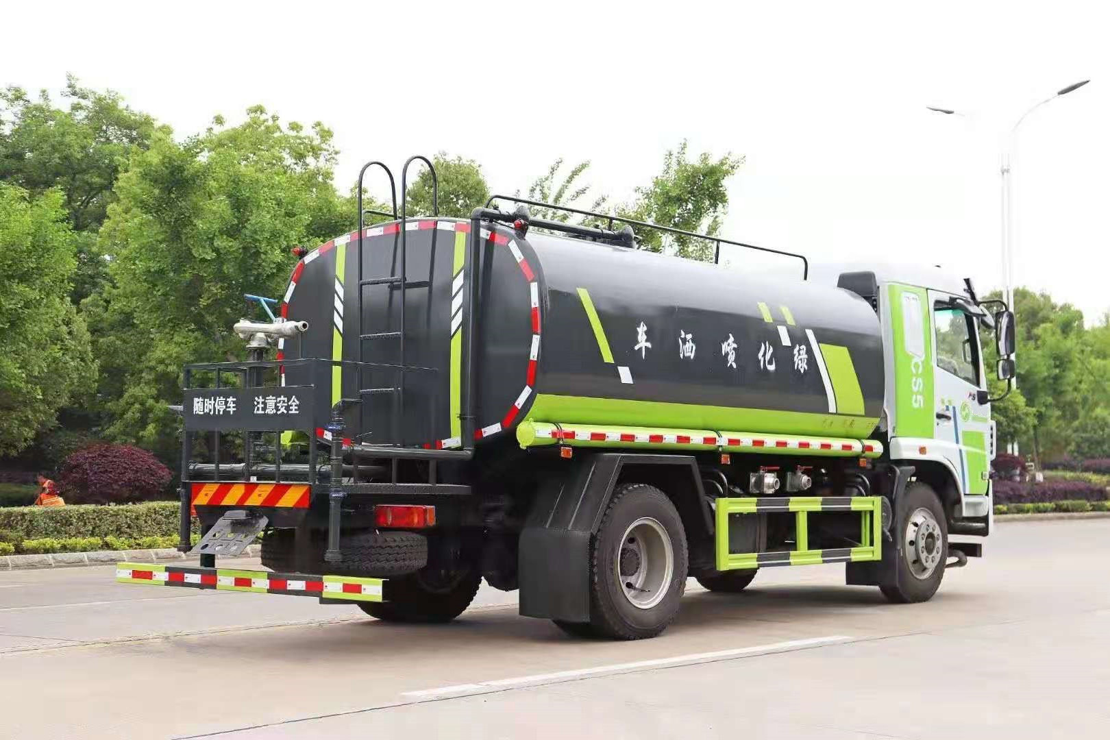 20000 Liter 6x4 Water Tank Truck With Bowser And Sprinkler