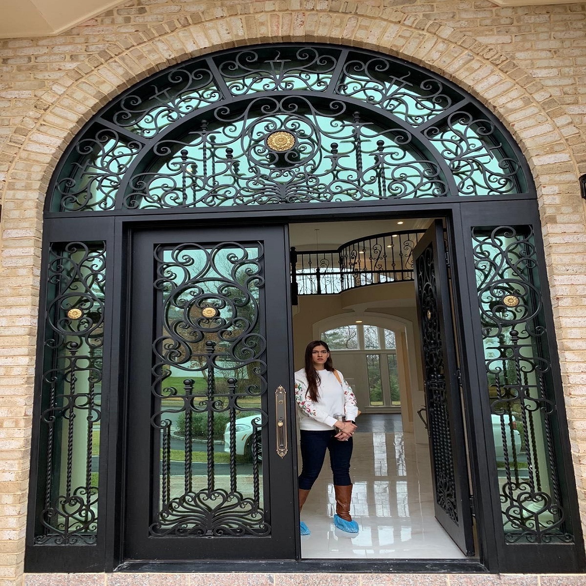 Villa high quality iron door hot sale, give customers 500 yuan cash coupons