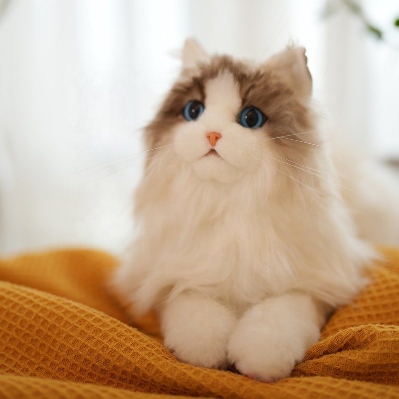 2022 Handmade Animal Cuddly Doll Lifelike Ragdoll Cat Plush Stuffed Animal Real Size and Lifelike Plush Toy Cat