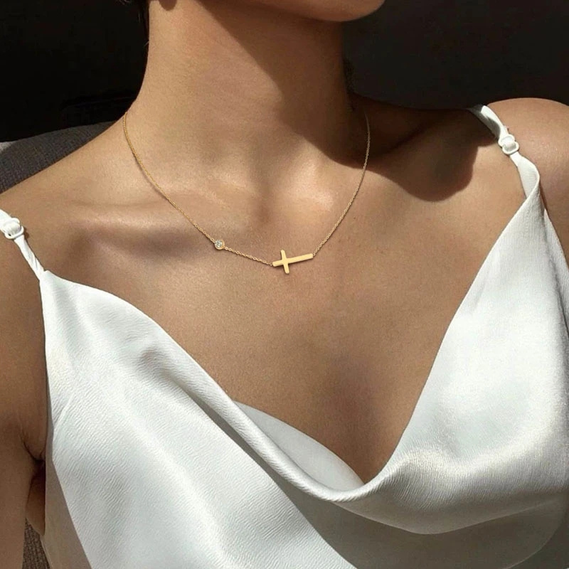 Fashion necklace 2023 trendy 18K gold plated stainless steel cross pendant with zircon necklace for women girls