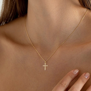 Dainty Cross Necklace For Women 18K Gold Plated stainless steel Cubic Zirconia Cross Pendant Necklace Jewelry