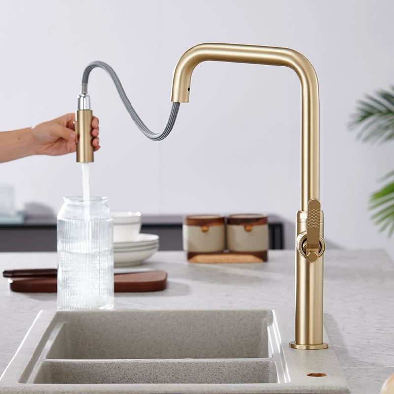 Luxury Brushed Gold 360 Degree Adjustable Flexible Pull-down Modern Kitchen Mixer Tap Pull Out Luxury Kitchen Sink Faucets