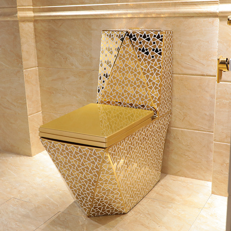 Luxury Bathroom Golden Wc Commode Toilet Bowl Ceramic Sanitary Ware One Piece Diamond Shape Gold Plated Toilet