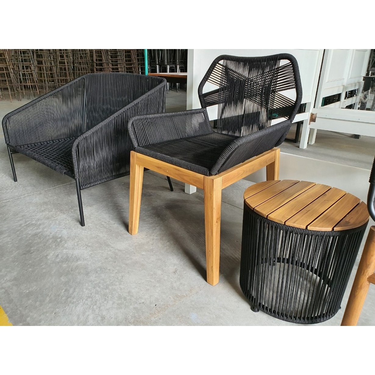 Weaving polyester rope chair with iron powder coating frame