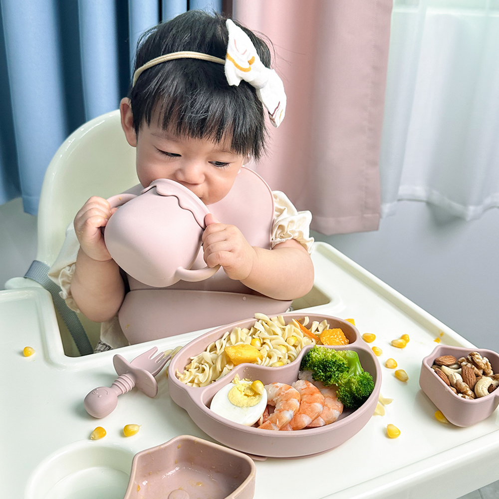 Factory BPA Free 8 Pcs Children Tableware Silicone Bowl Suction Plate Baby Feeding Set