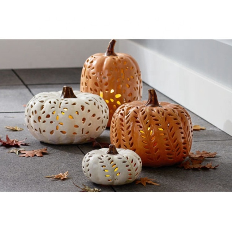 New designs cheap pumpkin shaped home decoration ceramic halloween candle holders