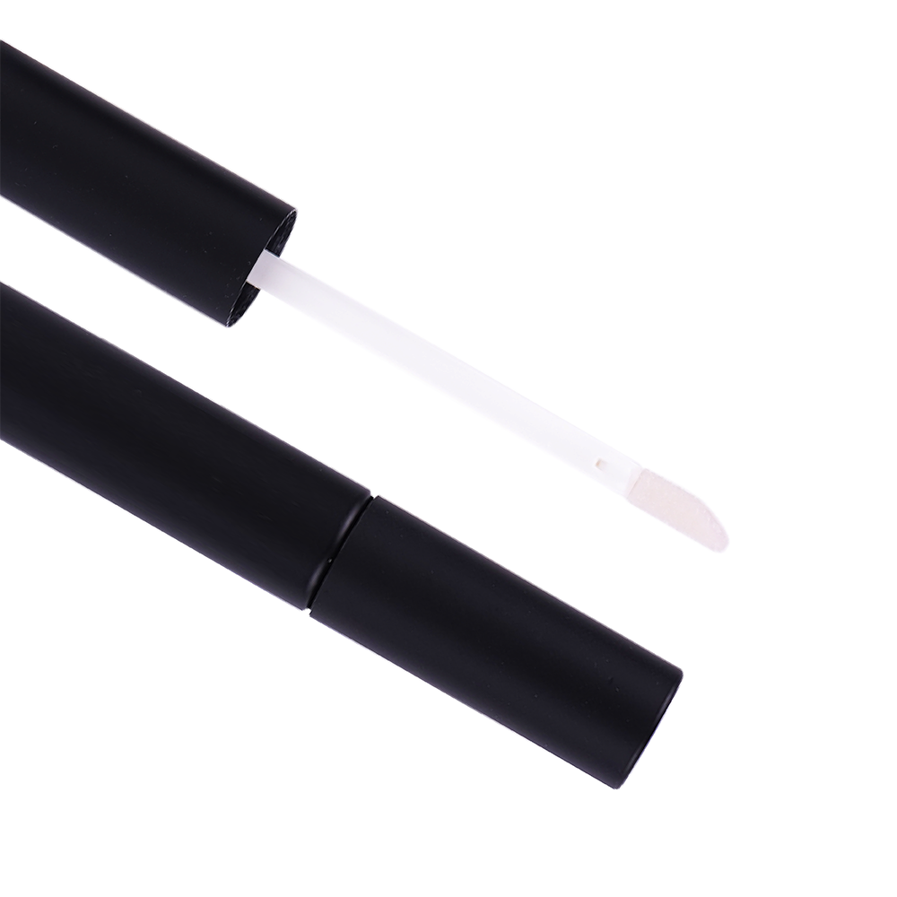 Taiwan product Fiber Mascara featuring Glossy perfect for Use to boost lash growth after extensions