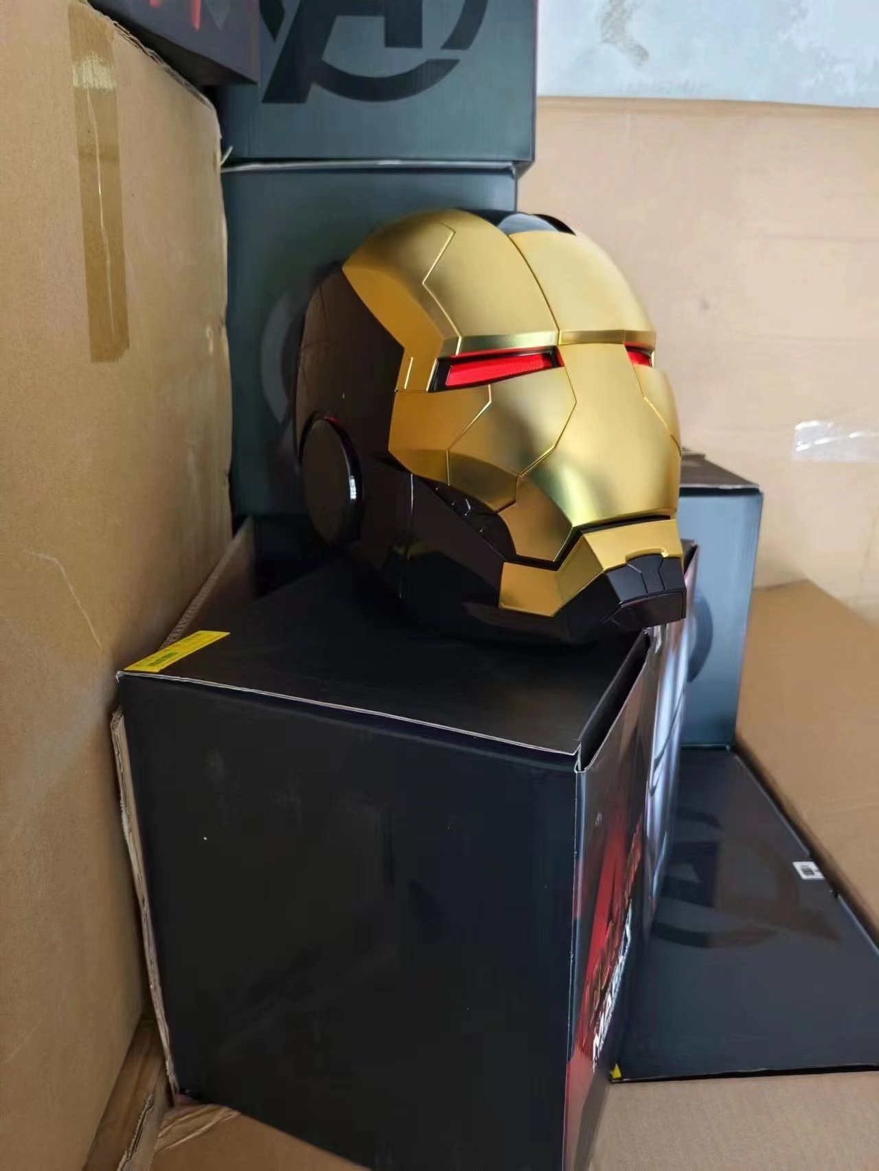 2023 Hot Selling Genuine Iron Man MK5 Helmet Collection Party Cosplay and Real Person Wearable Jarvis Electric Toys