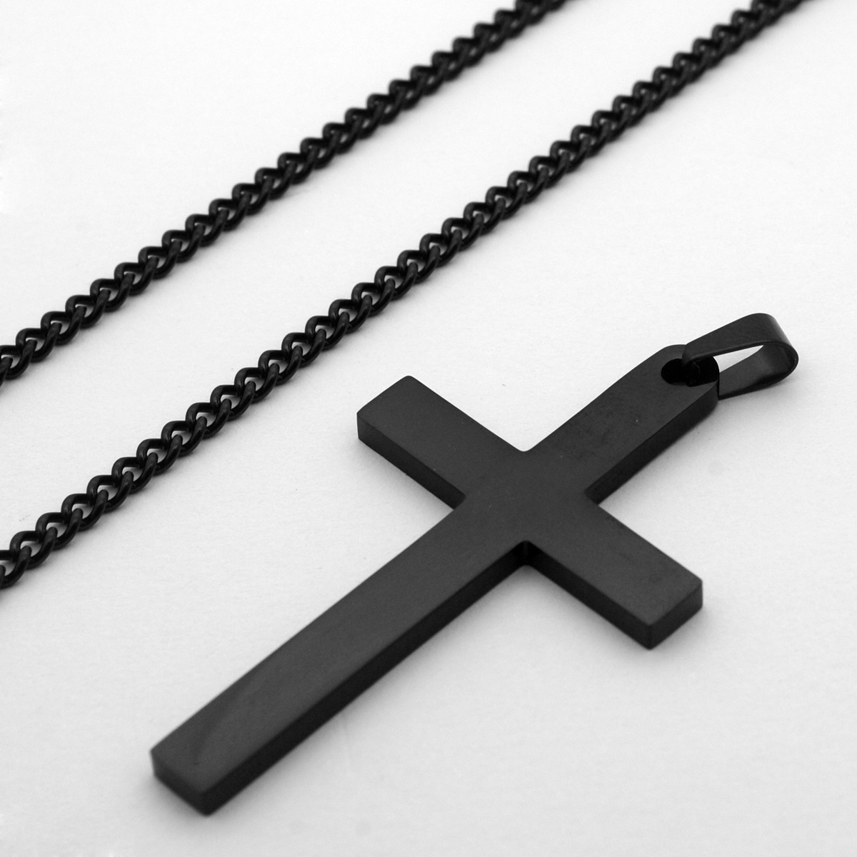 European and American cross necklace men's necklace 304 stainless steel titanium steel cross pendant pendant jewelry wholesale