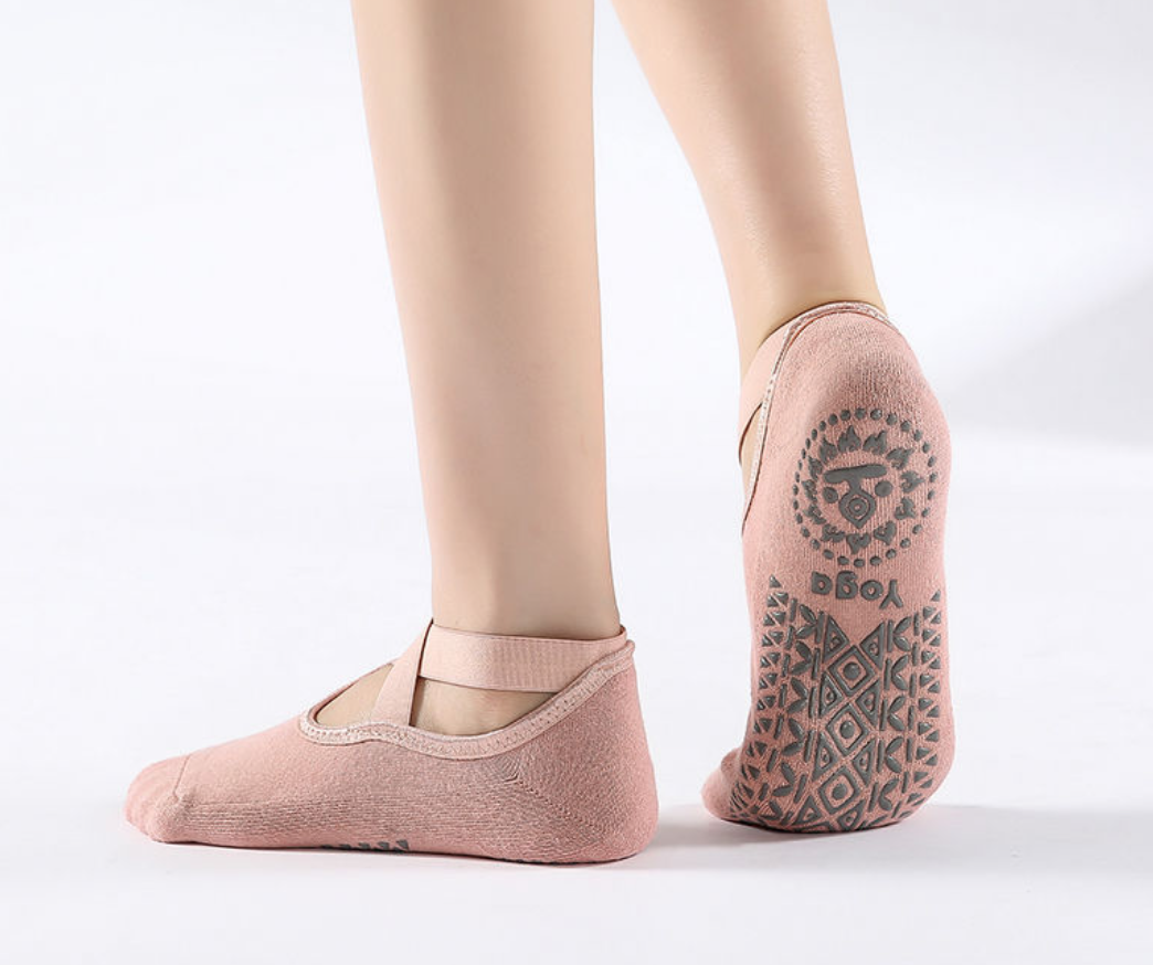 Non Slip Trampoline Yoga Pilates Lady Sock For Adults Grip Slipper Rubber Sole Socks