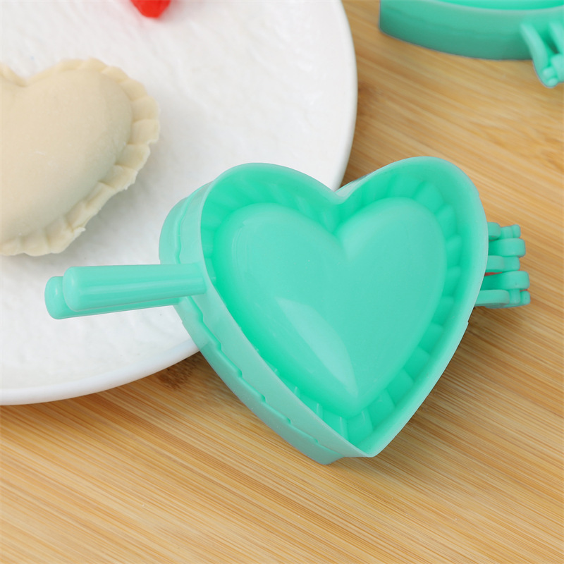 Heart Flower Shape Model Kitchen Dumpling Mold Dumplings Dough Press Pie Ravioli Kitchen Mold