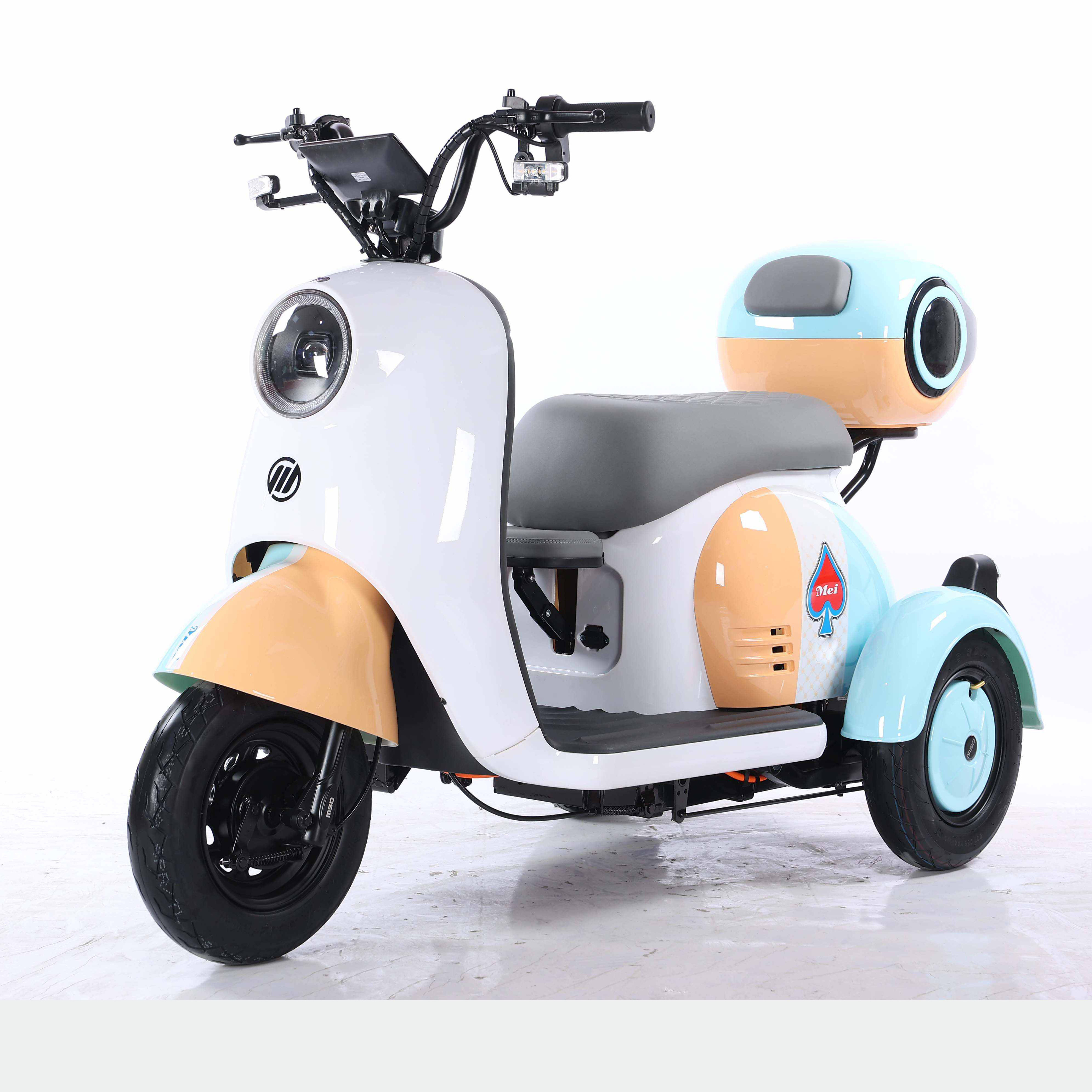 Electric Bike 3 Wheels Tricycles 3 Wheel Electric Scooter for Adult Tricycle Digital 500W Trikes 3 Wheel 250cc Motorcycle Open