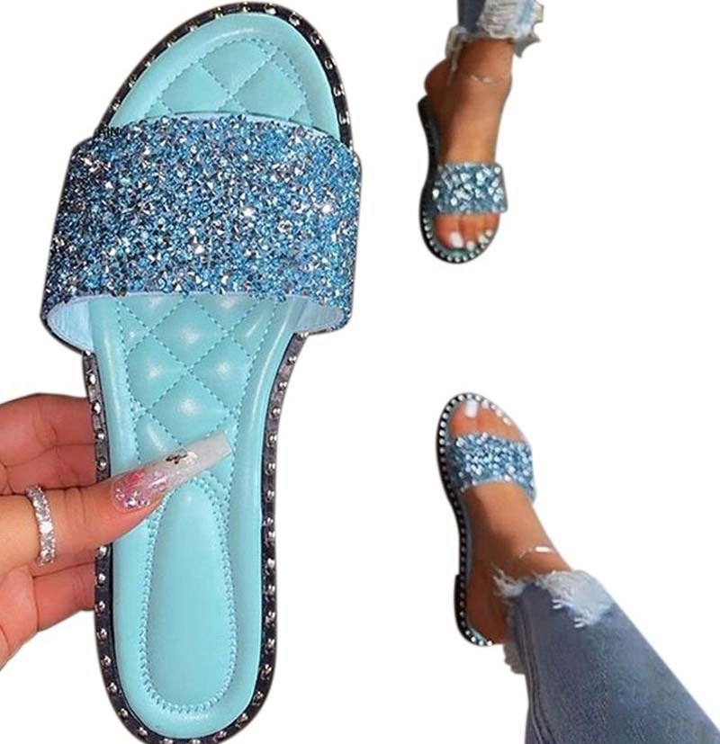 2022 New Arrival Fashion Crystal Flat Glitter Slides Slippers for Women Outdoor Beach Ladies Sandals Plus Size Women Shoes PU